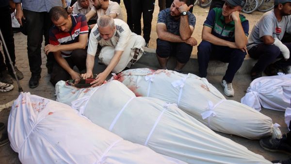 إسرائيل تواصل احتجاز 552 جثمانا فلسطينيا، بينهم 256 في مقابر الأرقام