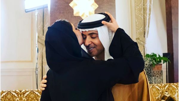 الشيخة ميرة  مع والدها الشيخ هزاع بن زايد ال نهيان