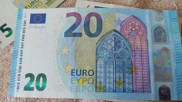 سعر اليورو مقابل الليرة السورية