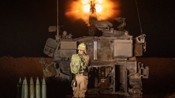 Israeli army advances in the Lebanese borders