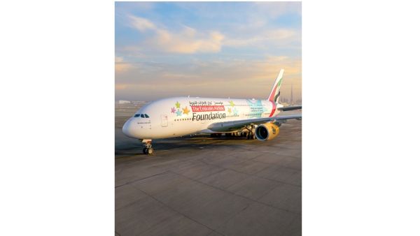 طيران الإمارات تكشف عن كسوة جديدة لطائرة إيرباص A380 تحمل شعار مؤسستها الخيرية طيران الإمارات تكشف عن كسوة جديدة لطائرة إيرباص A380 تحمل شعار مؤسستها الخيرية
