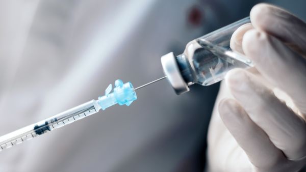 لقاح الإنفلونزا الموسمي من يجب أن يحصل عليه ومتى؟ لقاح الإنفلونزا الموسمي من يجب أن يحصل عليه ومتى؟