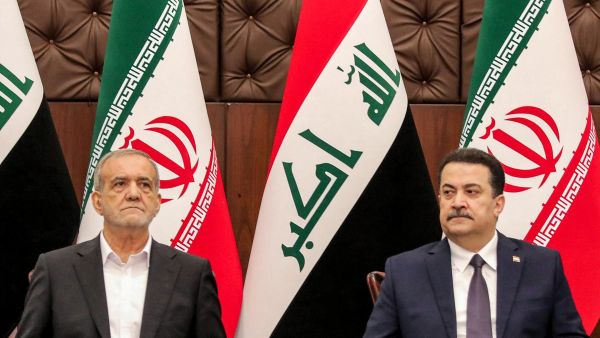  الرئيس الإيراني بزشكيان، ورئيس الوزراء العراقي، السوداني، في مؤتمر صحفي مشترك