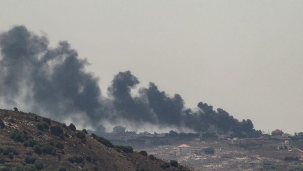 استشهاد شخص وإصابة اثنين آخرين بجروح، في غارة إسرائيلية على بلدة حولا
