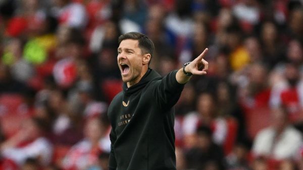 Bayer Leverkusen's Spanish head coach Xabi Alonso reacts from the sideline during the pre-season friendly football match between Arsenal and Bayer 04 Leverkusen at the Emirates Stadium in London on August 7, 2024. (Photo by Glyn KIRK / AFP)