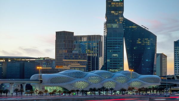 World's first complete robotic heart transplant performed in Saudi Arabia