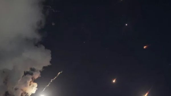 إيران