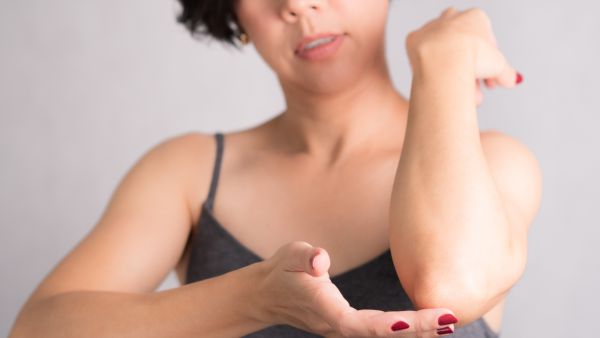 10 أطعمة مضادة للالتهابات يجب أن تدرجها في نظامك الغذائي
