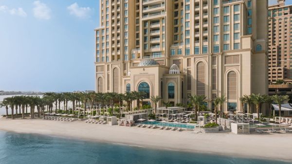 Four Seasons Hotels and Resorts Four Seasons Hotels and Resorts