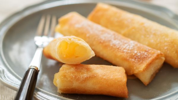 أسرع وصفة لفائف فطيرة التفاح المقلية