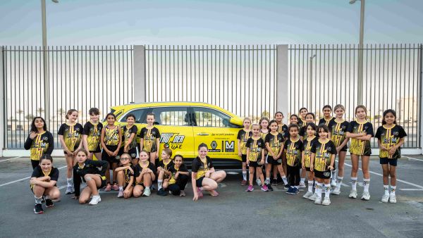 Al Masaood Automobiles Renault Sponsors Manchester Thunder Women’s Netball Team 