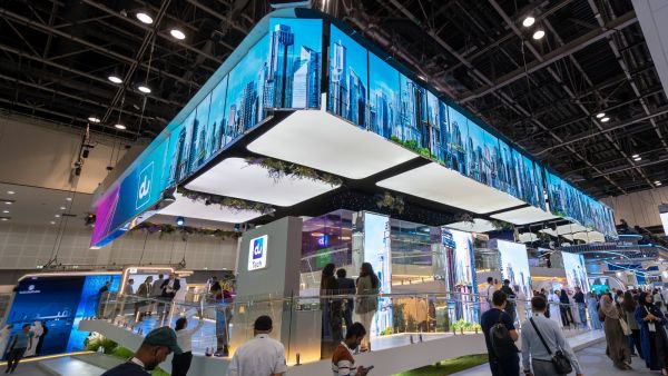 خلال الحدث. "دو" تختتم مشاركتها الناجحة في "جيتكس 2024" بتعزيز التحول الرقمي في دولة الإمارات العربية المتحدة وتحفيز اقتصاد الذكاء الاصطناعي