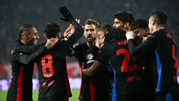 برشلونة في مأزق: كريستنسن يغيب شهرين إضافيين بعد الجراحة