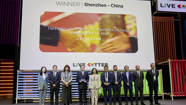 During the event. Shenzhen China Wins “World Smart City Awards - City Award”, Enabling Service Requests to Be as Transparent and Trackable as Online Shopping