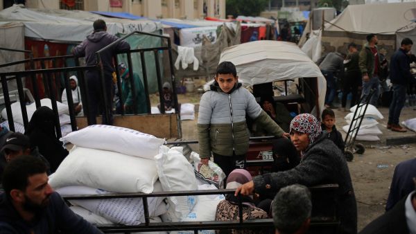 الأونروا تقدم خدماتها للاجئين الفلسطينيين في غزة والضفة الغربية والقدس ودول الجوار