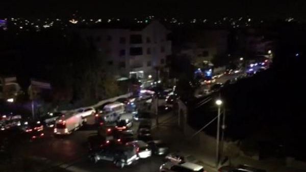 الأجهزة الأمنية طالبت المواطنين بالبقاء داخل منازلهم لحين تأمين المنطقة
