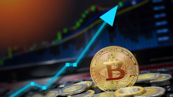 Bitcoin surge amid US elections