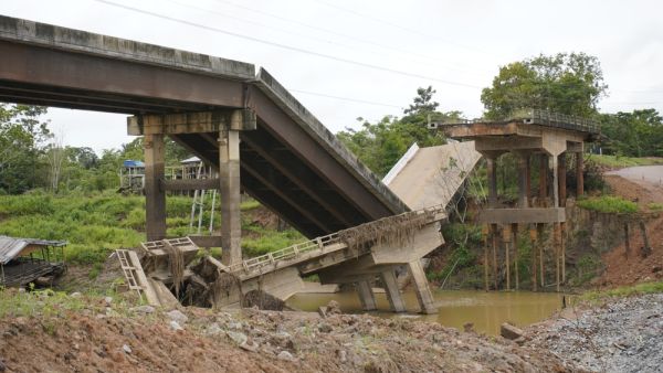 Bridge collapses