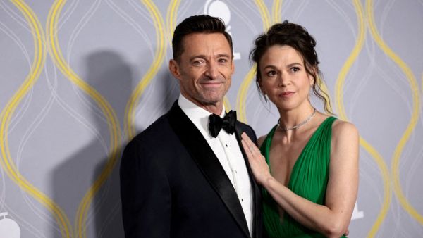 Hugh Jackman Sutton Foster