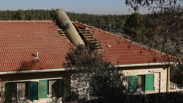 Missile from Yemen intercepted by Israeli army, disrupting Ben Gurion airport operations