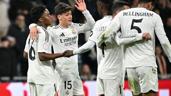 تشكيلة ريال مدريد المتوقعة اليوم أمام لاس بالماس في الدوري الإسباني 2024-25 (Photo by JAVIER SORIANO / AFP) تشكيلة ريال مدريد المتوقعة اليوم أمام لاس بالماس في الدوري الإسباني 2024-25