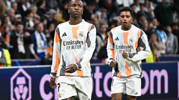 ريال مدريد يحسم موقفه بخصوص مستقبل فينيسيوس
