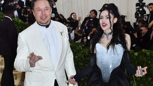 Elon Musk and Grimes arrive for the 2018 Met Gala 