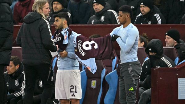 إيمري يشيد بصفقات أستون فيلا الجديدة بعد الفوز على توتنهام في كأس الاتحاد الإنجليزي