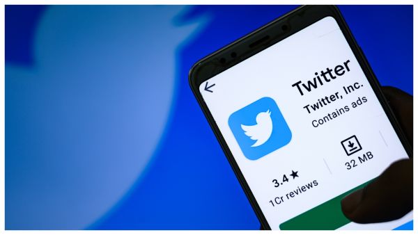 شعار تويتر الشهير في مزاد ةمقابل ما يقرب من 35 ألف دولار, المصدر shutterstock