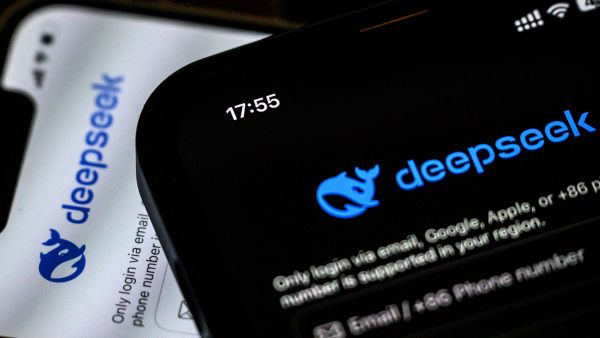 US to ban DeepSeek on government devices