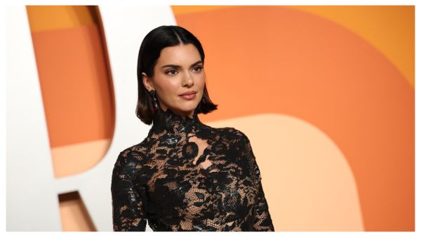 Kendall Jenner attends the Vanity Fair Oscars Party (Photo by Michael Tran / AFP) Kendall Jenner