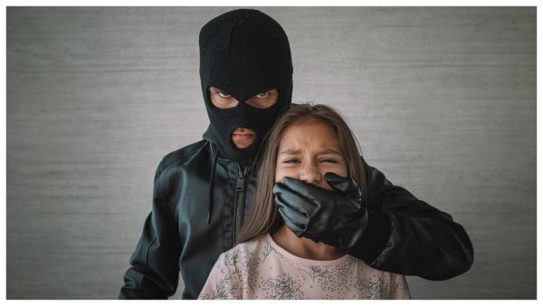 العراق: اعتقال ارهابيين وتحرير طفل مختطف, المصدر shutterstock