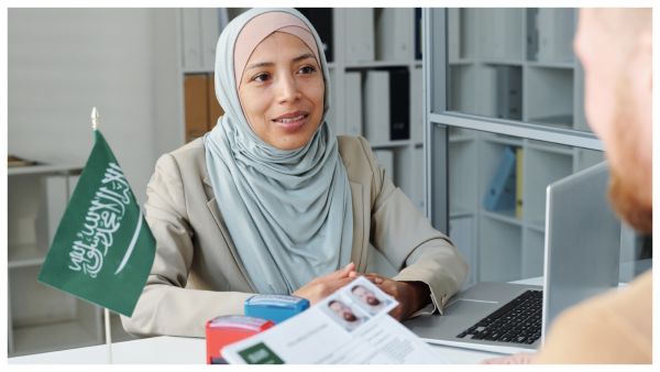 وتيرة مرتفعة للتوظيف في القطاع الخاص السعودي, المصدر shutterstock