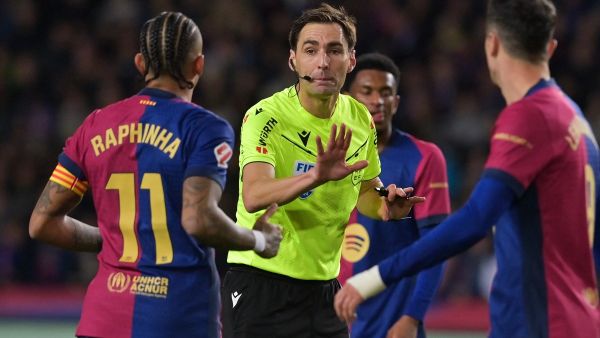 من هو حكم نهائي كأس ملك إسبانيا بين برشلونة وريال مدريد؟