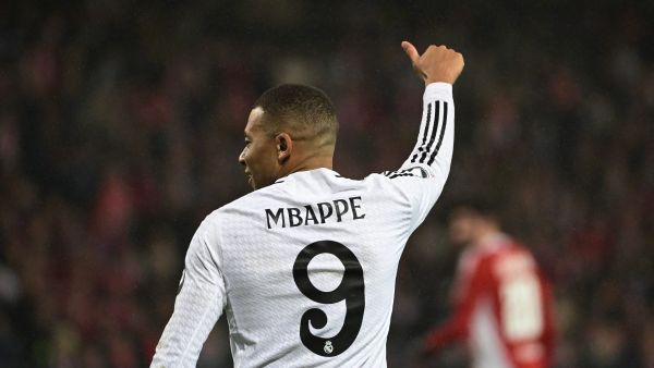 ريال مدريد: مبابي يندم ويعتذر بعد طرده في لقاء ألافيس