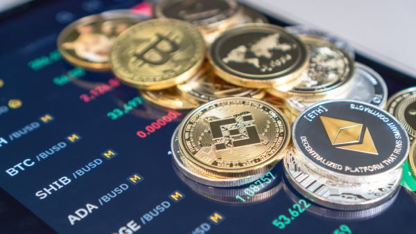 أسعار العملات المشفرة مقابل الدولار اليوم الأحد 4 مايو 2025