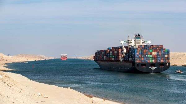 مصر تطلع لإنشاء منطقة صناعية أميركية في قناة السويس 