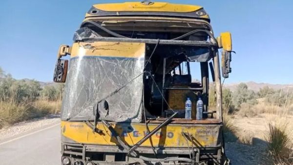 4 قتلى و30 مصابا في هجوم على حافلة مدرسية جنوب باكستان