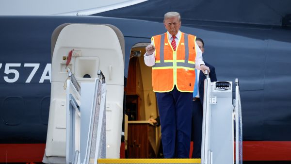 President Donald Trump plane gift