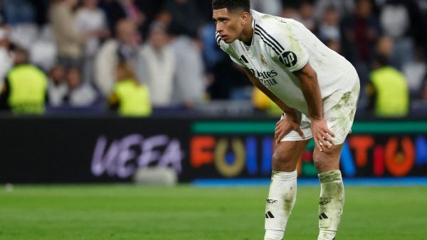 ريال مدريد يتلقى خبرًا محزنًا: بيلينغهام يغيب لأشهر بعد الجراحة