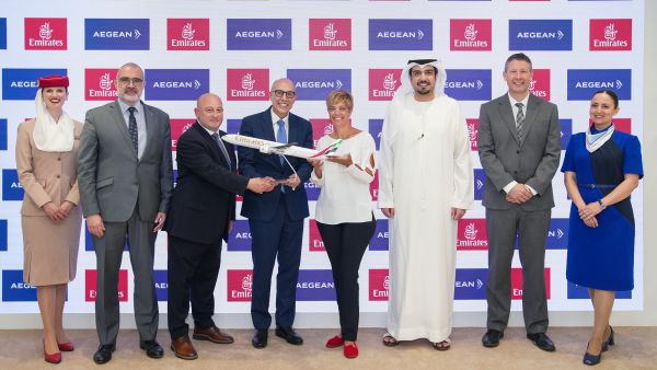 خلال الحدث طيران الإمارات تعزز شراكتها مع "إيجيان" لتقديم مزايا متبادلة لأعضاء برامج الولاء