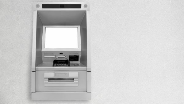 سوريا تعلن إعادة افتتاح سوق دمشق للأوراق المالية في 2 يونيو بعد توقف دام أشهر