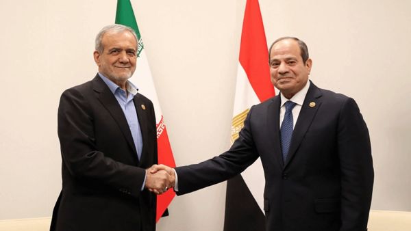 السيسي والرئيس الإيراني مسعود بزشكيان