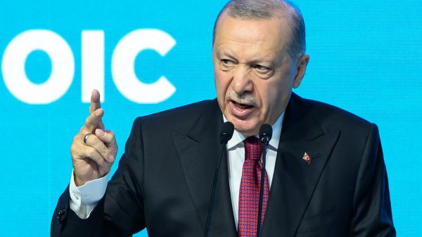 "Netanyahu Like Hitler:" Erdogan sounds alarm at OIC summit