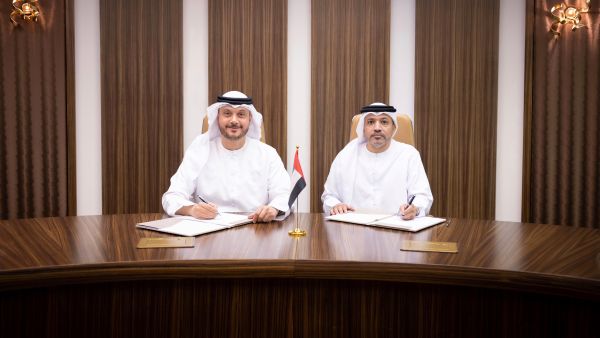 دائرة الأراضي والتنظيم العقاري ومصرف عجمان يوقعان مذكرة تفاهم لتعزيز التعاون المالي