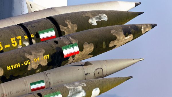 إسرائيل ترصد صواريخ إيرانية بعد سريان الهدنة وتتعهد بالرد