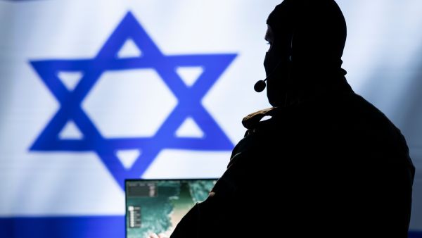 20 مكالمة تهديد.. كيف حاول الموساد هز إيران؟