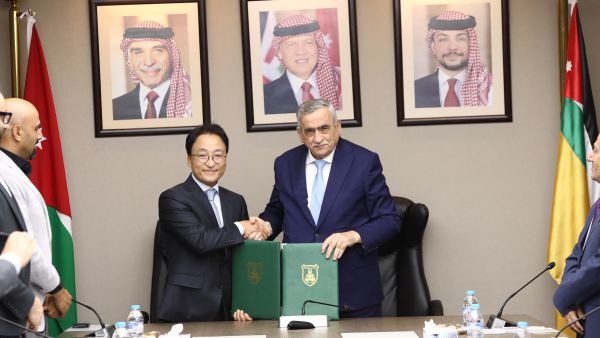 Samsung Electronics Levant Signs MoU with the University of Jordan to Support Technical and Technological Education