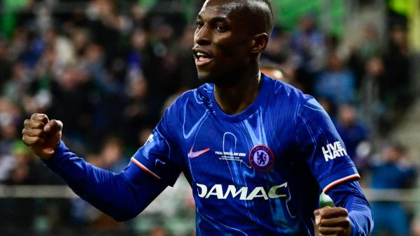 Chelsea Set £80–100m Valuation for Jackson Amid United Interest
