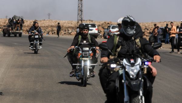 Israeli Druze storm border to aid Syrian kin — IDF steps in